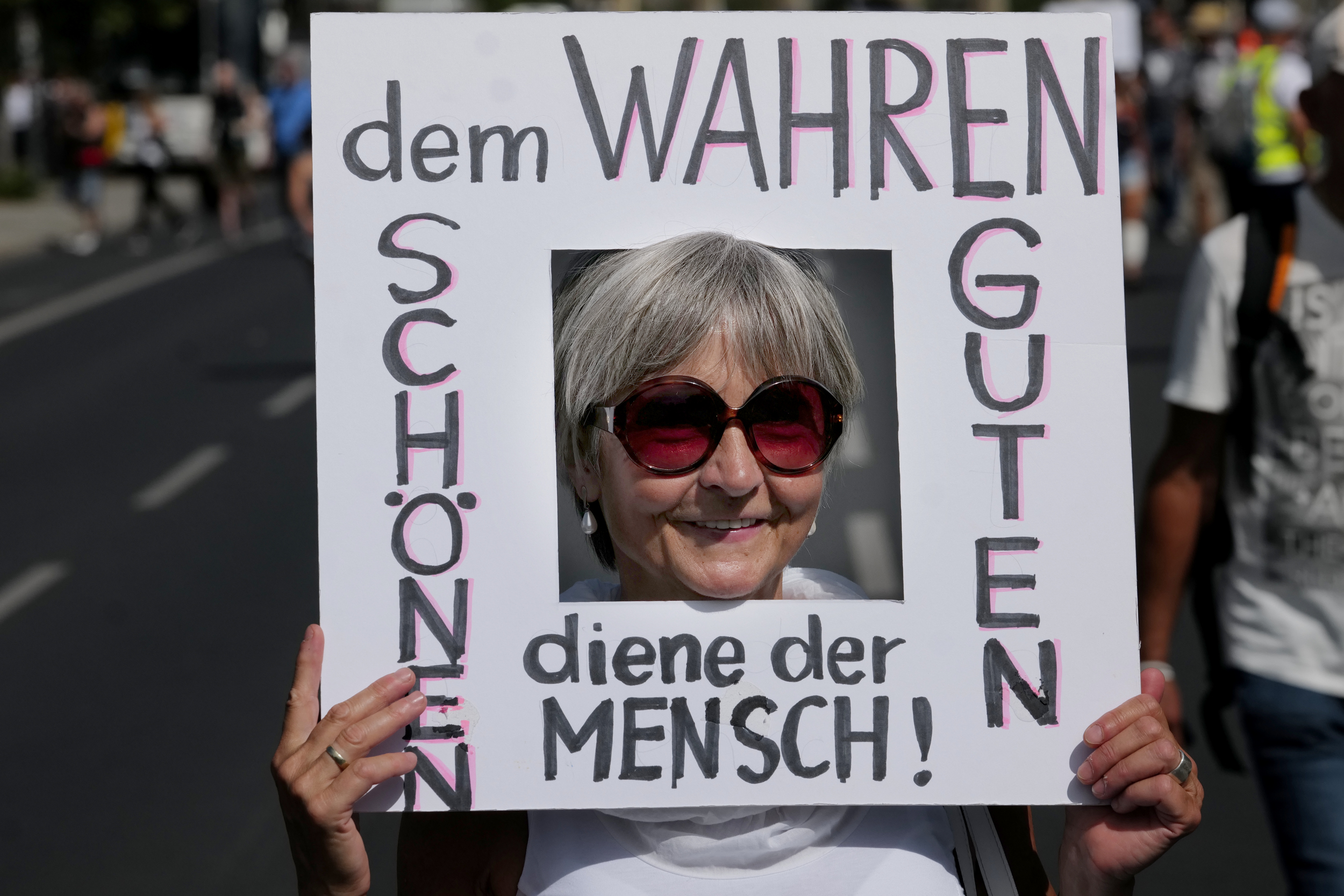 M20200801D AntiCorona1010054