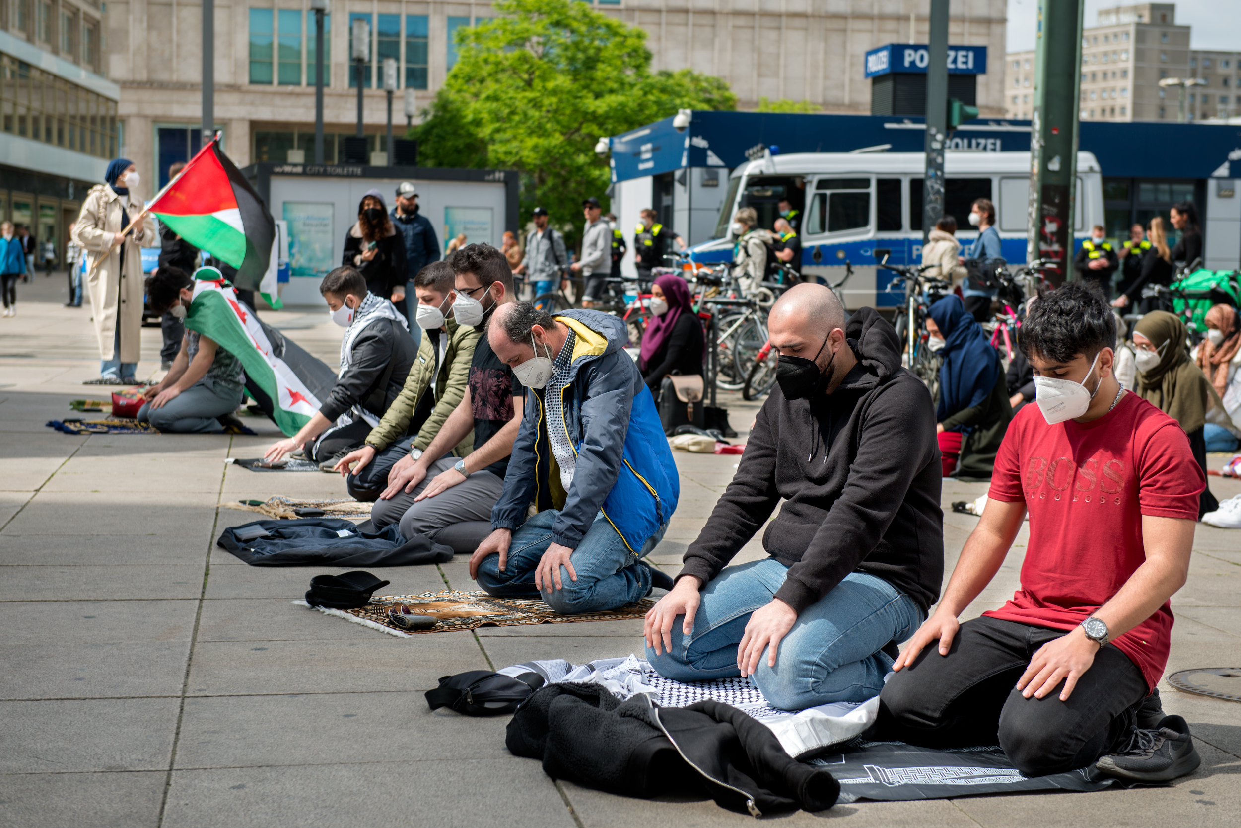 M20210529D SolidarityPrayer2353