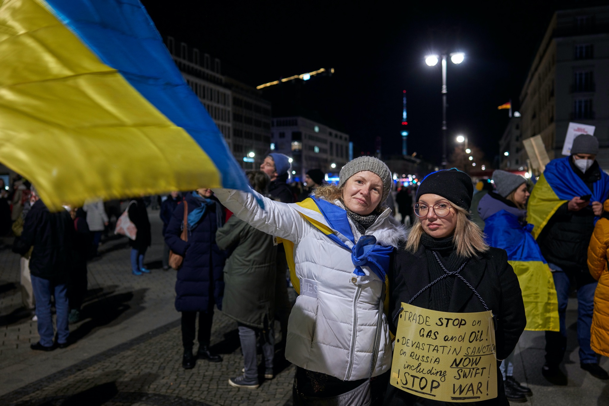 M20220224D_UkraineSolidarity1220228
